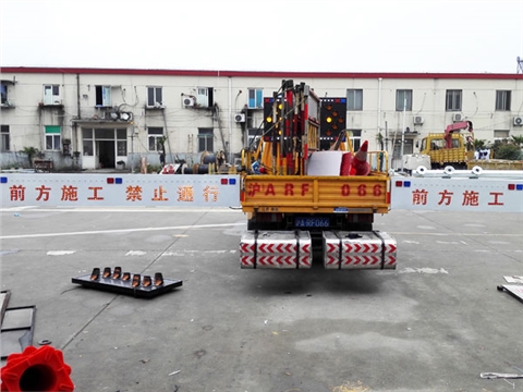 道路封道LED发光标志牌