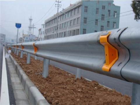 太阳能轮廓标QF-12LK