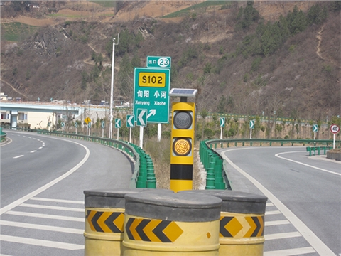 太阳能警示桩CTJ-3B