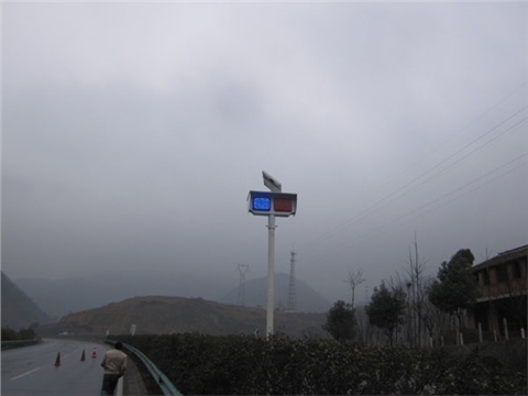 太阳能红蓝频闪灯CTJ-6A