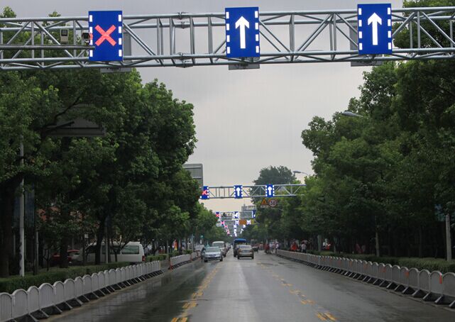 LED可变车道