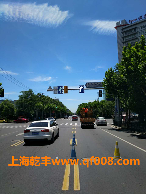 上海市浦东新区科苑路碧波路LED可变车道项目